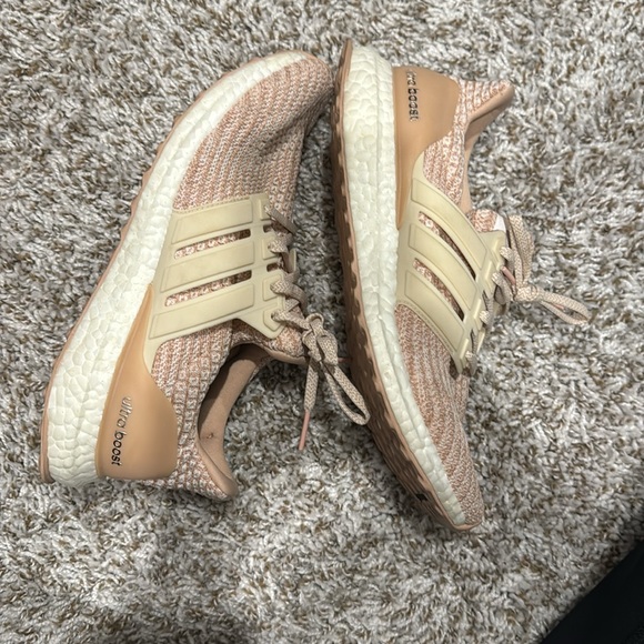 Women’s Ultraboost - Picture 5 of 8